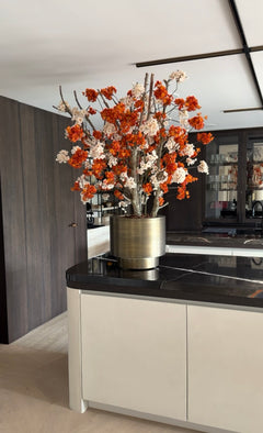 Luxe zijden bloesemboom op maat als eyecatcher in de keuken