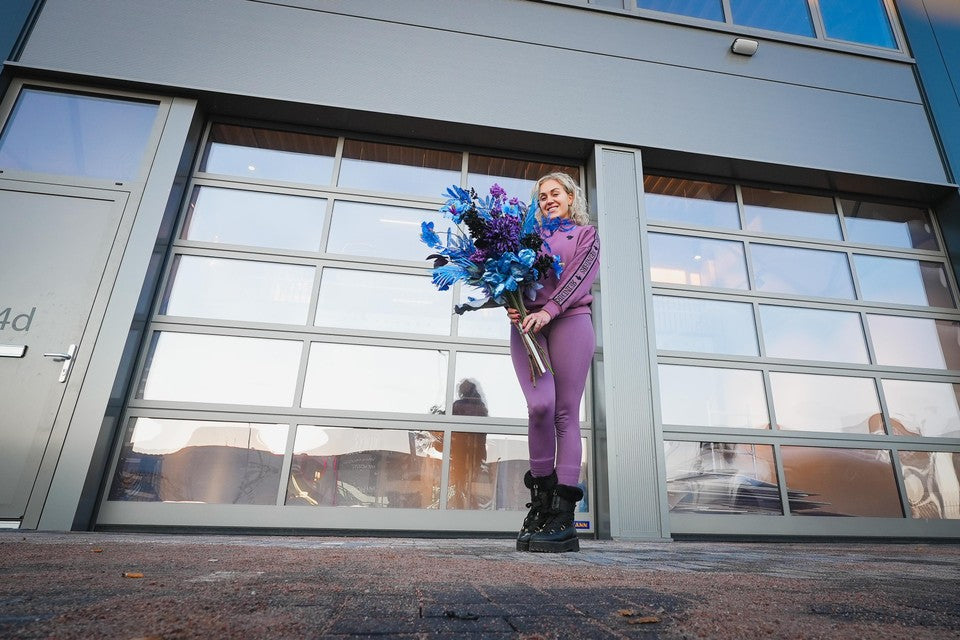 Publicatie over de showroom van Sharon Flowers in Noordhollands Dagblad