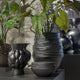 Pot Roza Zwart Mat D64.5 H80 - Luxe zijden bloemen boeket - Kunstbloemen van Sharon Flowers