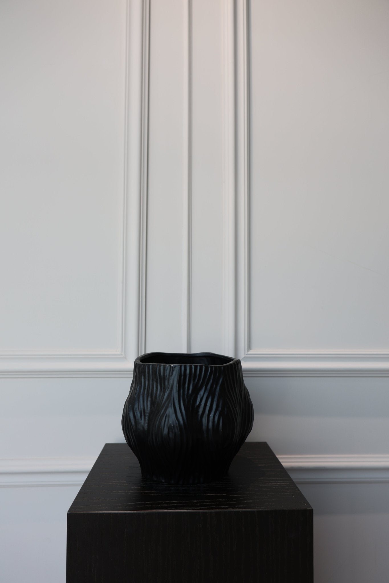 Vaas - Zwart - Ribbel - Luxe zijden bloemen boeket - Kunstbloemen van Sharon Flowers