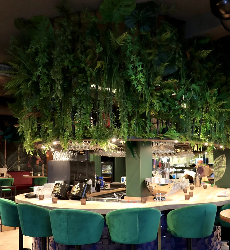 Restaurant styling - Mooij Alkmaar - Zijden bloemen Jungle thema