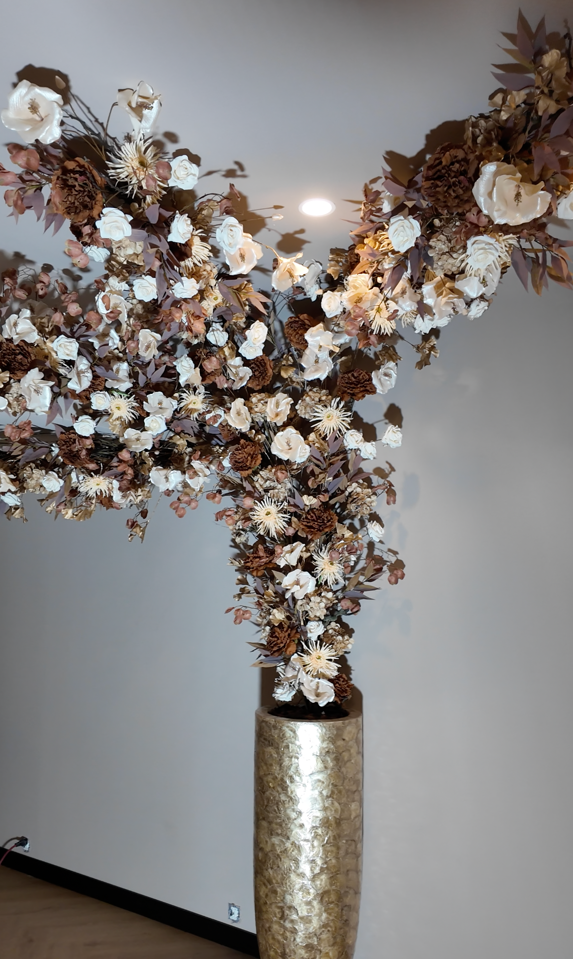 Bloemenboom in Nude Tinten voor de Zonnestudio van Fetty in Sneek