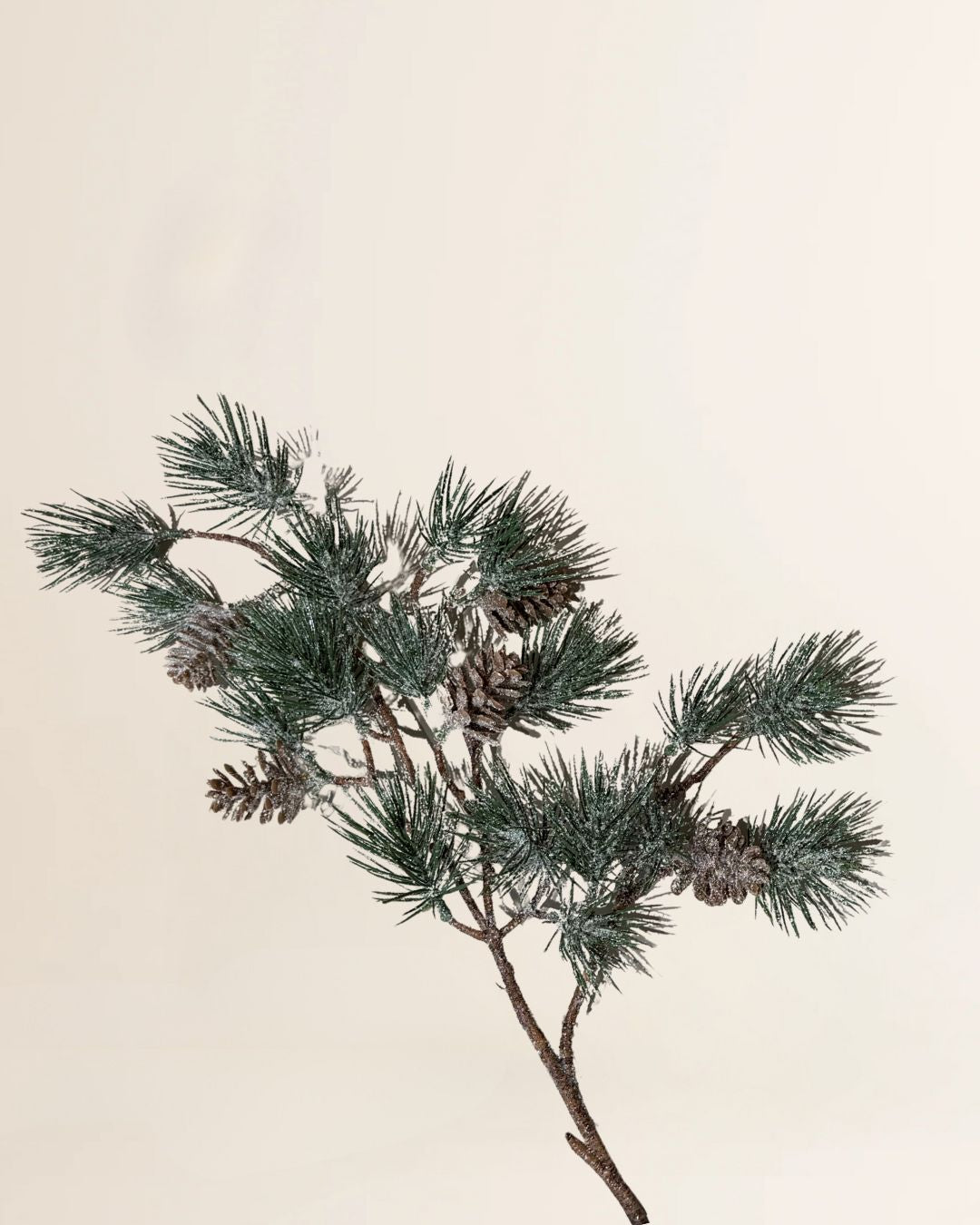 Dennentak glitter en sneeuw