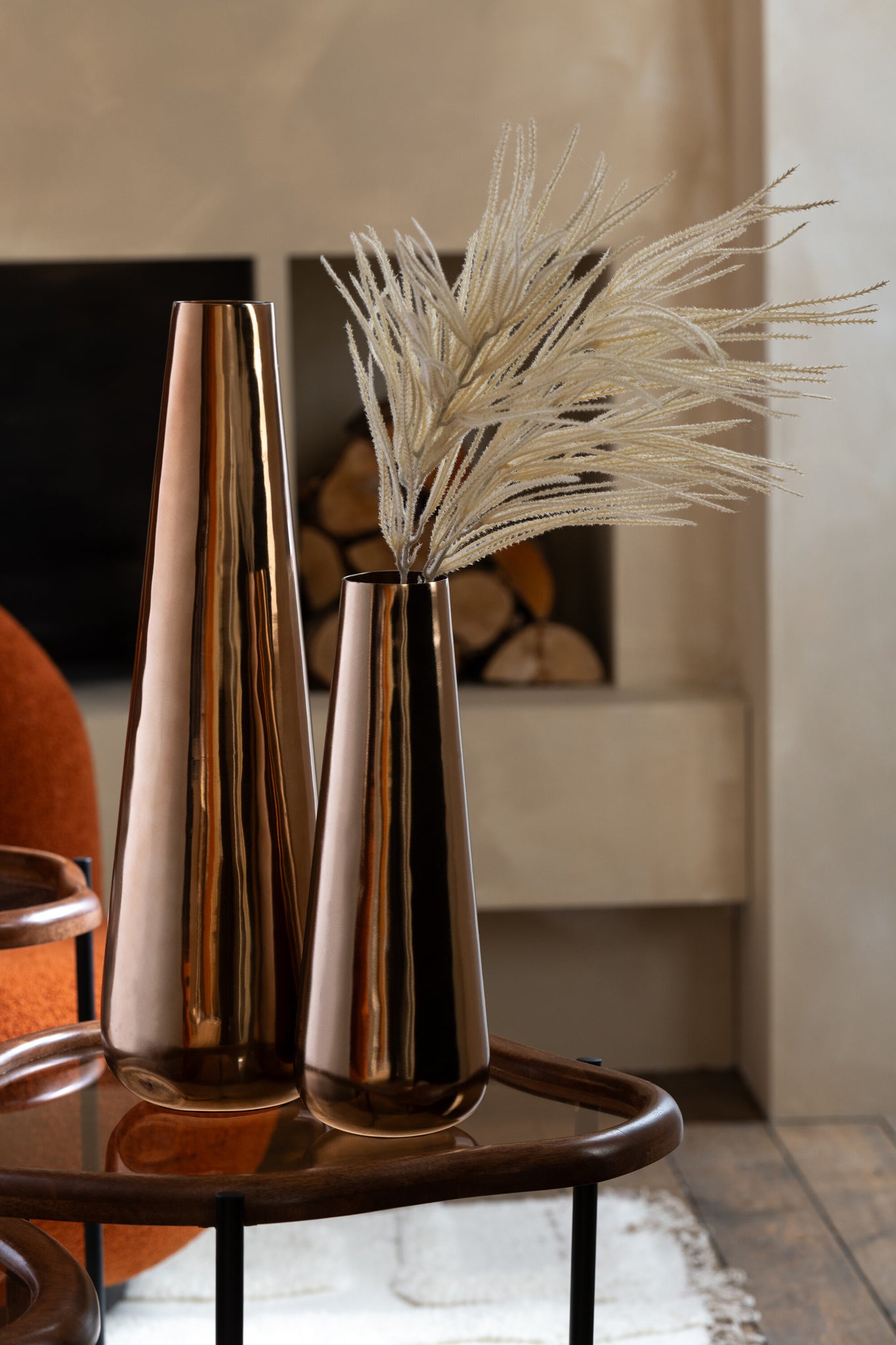 Floor-Vase-Aluminium-Gold-Colored2