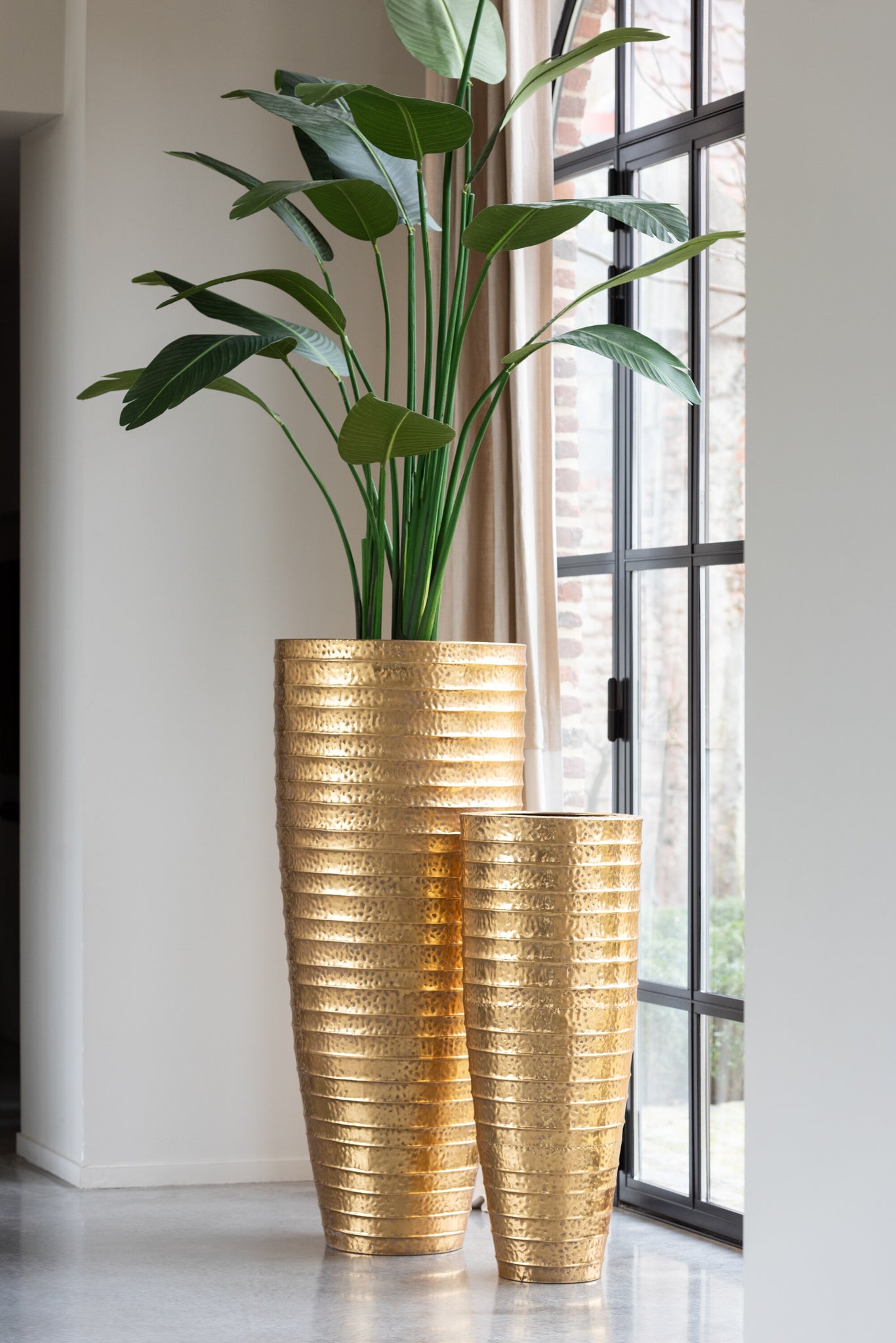 Set-Of-2-Metal-Vases-Egypt-Metal-Gold1