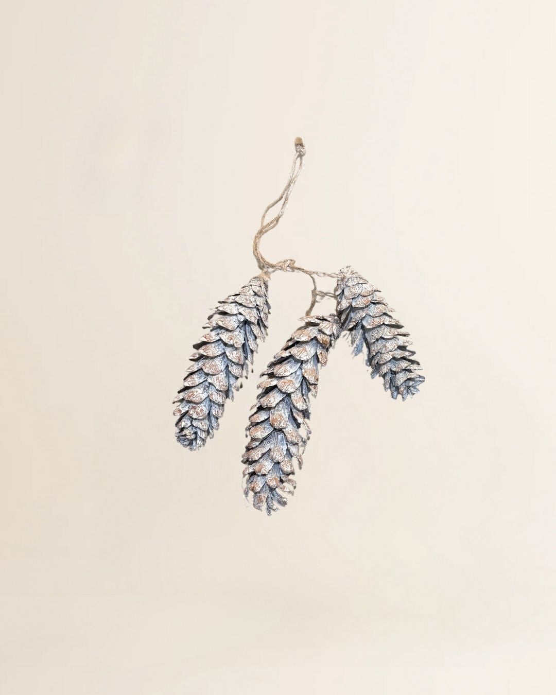 Kerst artikel - Dennenappel wit sneeuw