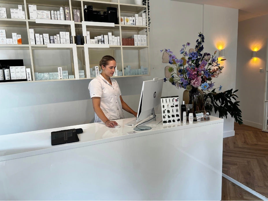 zakelijke zijden bloemen abonnement voor kunstbloemen en bedrijven