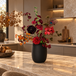 Autumn Petit zijden herfstboeket in een luxe warme keuken