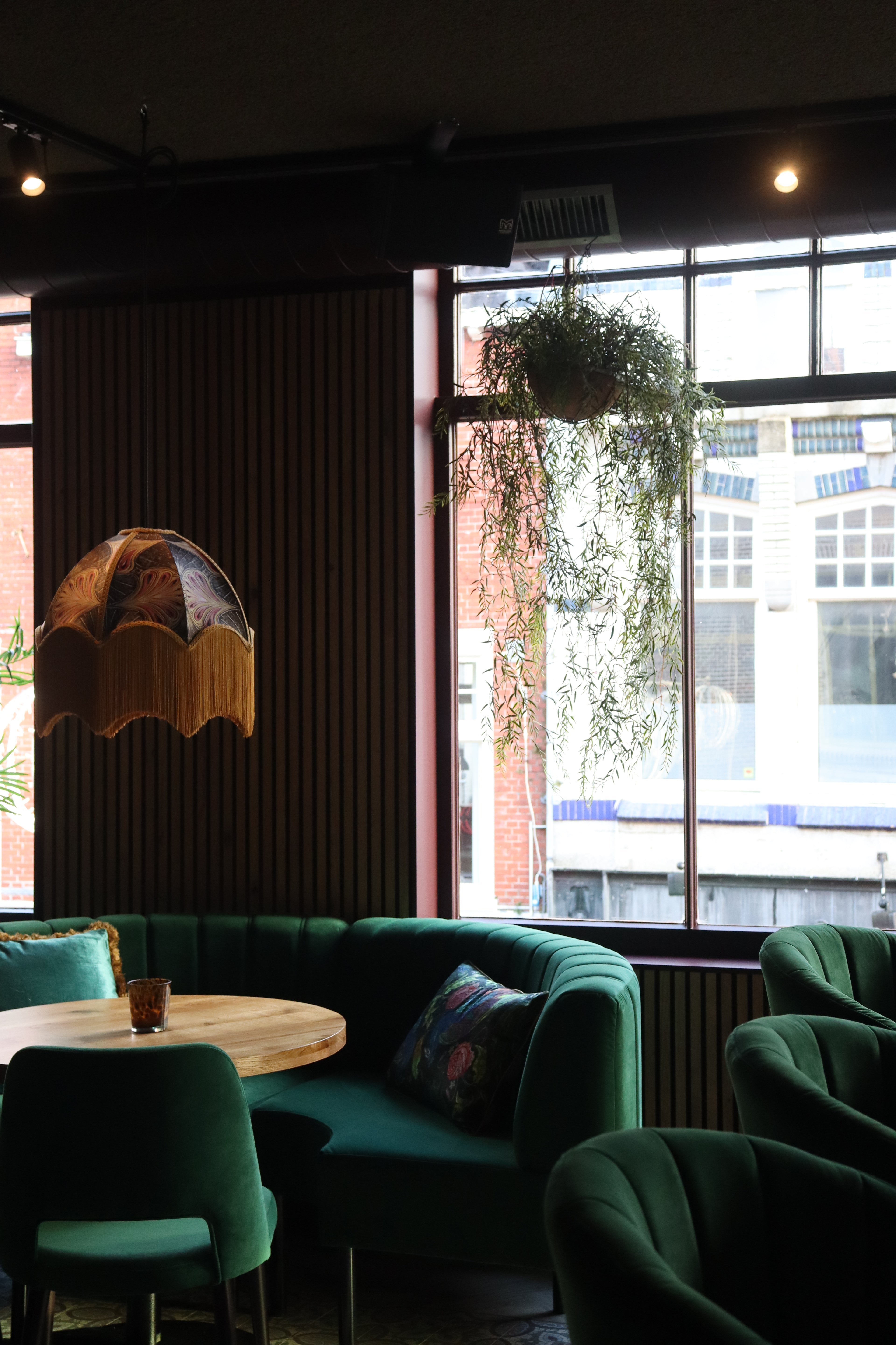 bloemstyling-restaurant-styling-zijden-bloemen-roenstyling-mooij-alkmaar4