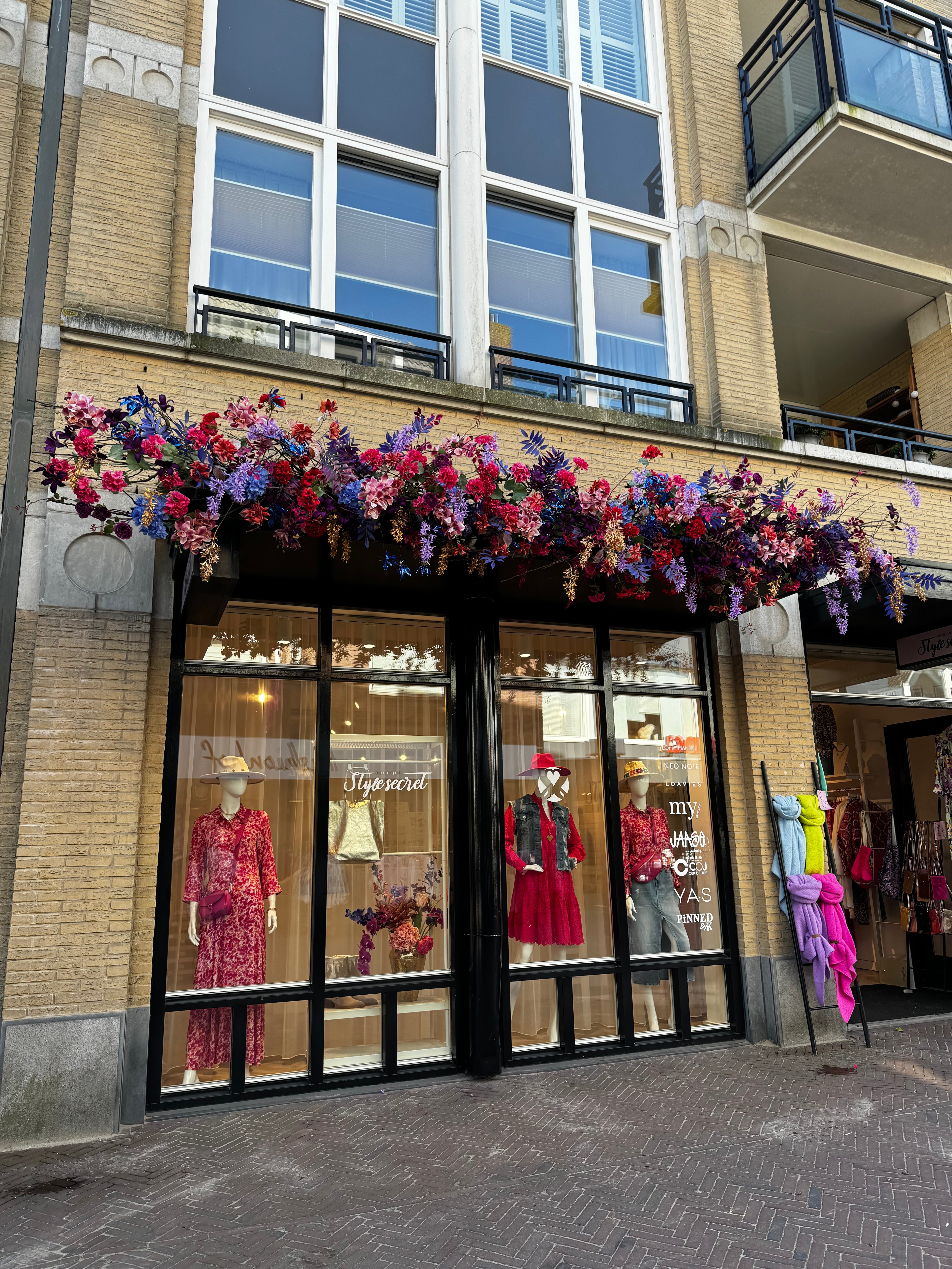 bloemstyling-zijden-bloemen-gevel-boutique-style-secret-noordwijk2