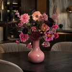 Burgundy Chic zijden boeket van Sharon Flowers – sfeerbeeld 06