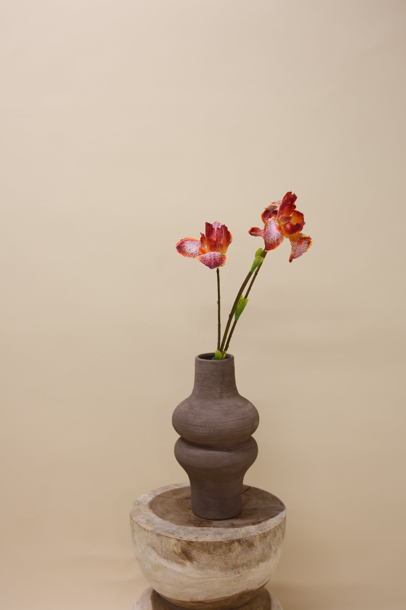 Iris oranje - Luxe zijden bloemen boeket - Kunstbloemen van Sharon Flowers