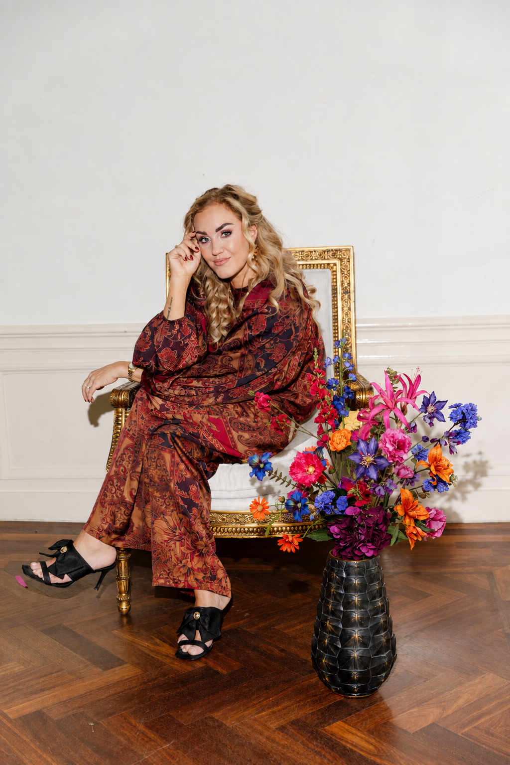 Zijden boeket Sunset van Sharon Flowers als warme kleurrijke interieurdecoratie