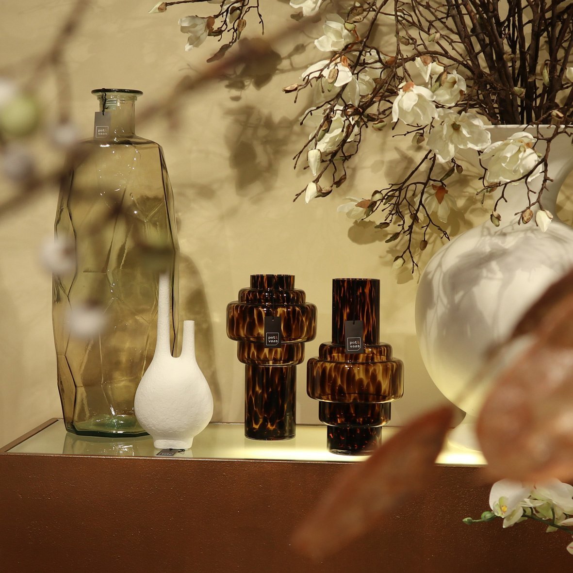 Vaas Emily Panter D19,4 H34,8 - Luxe zijden bloemen boeket - Kunstbloemen van Sharon Flowers