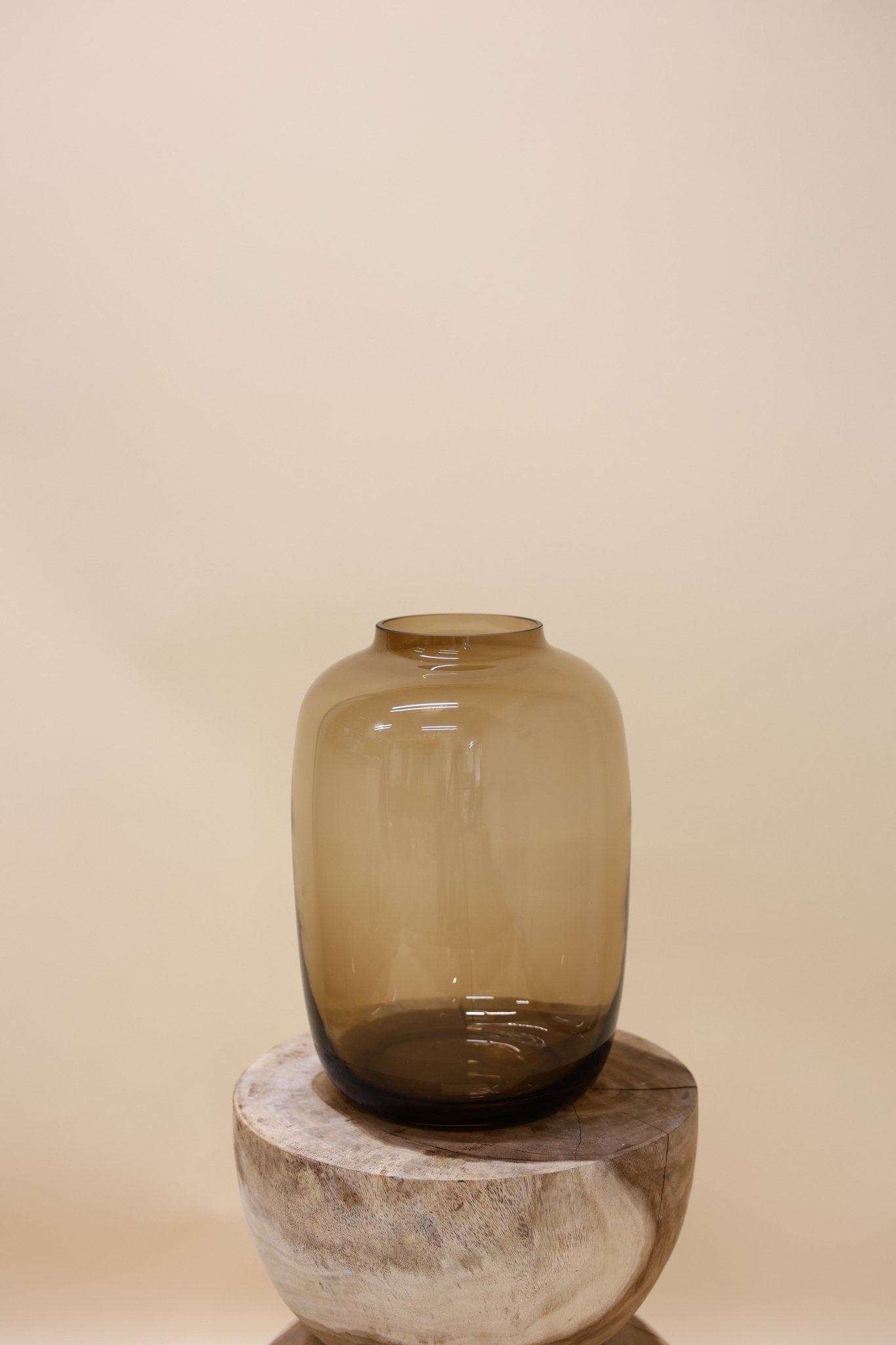Vaas - Taupe bruin - glas - Luxe zijden bloemen boeket - Kunstbloemen van Sharon Flowers