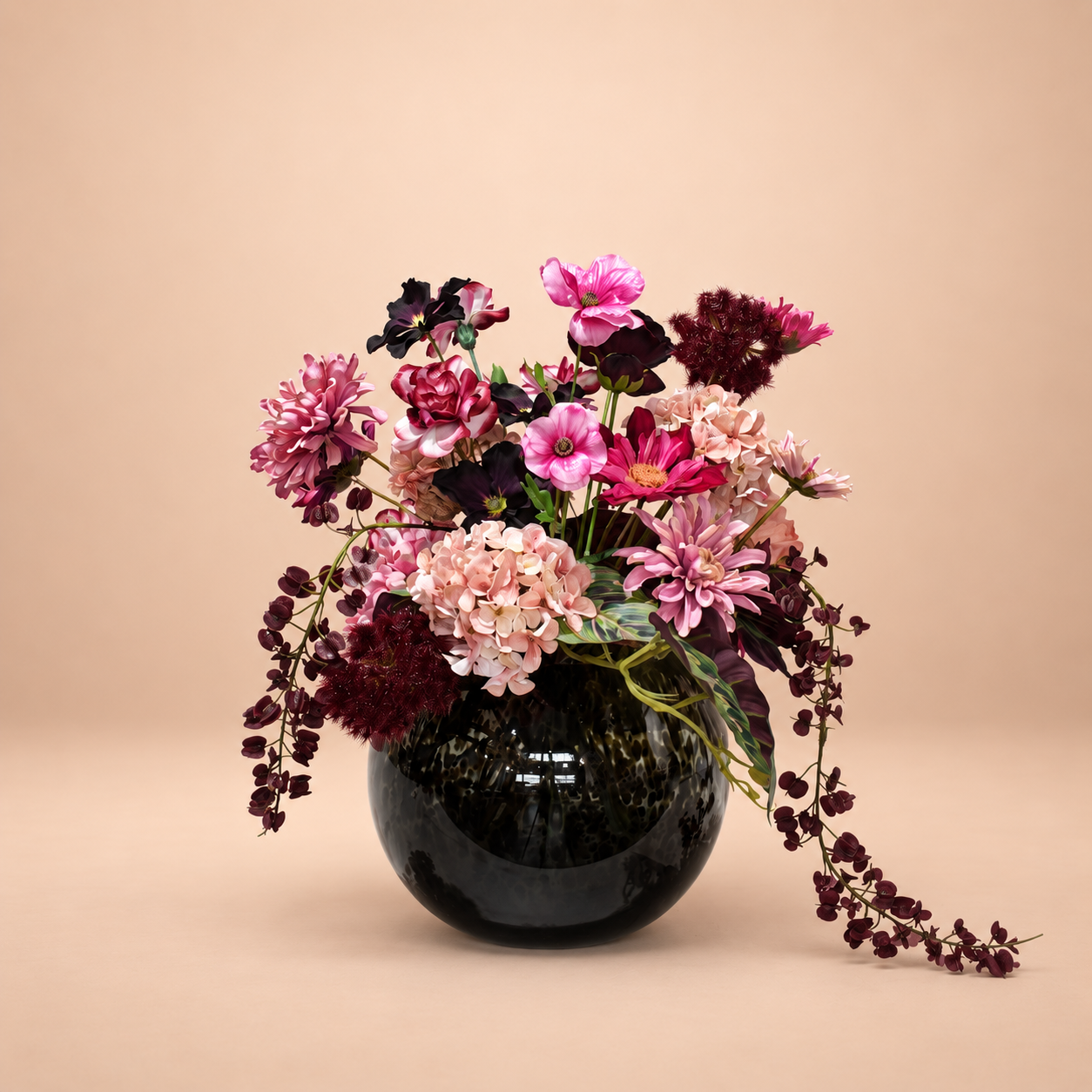 Zijden boeket Burgundy Garden – inclusief vaas