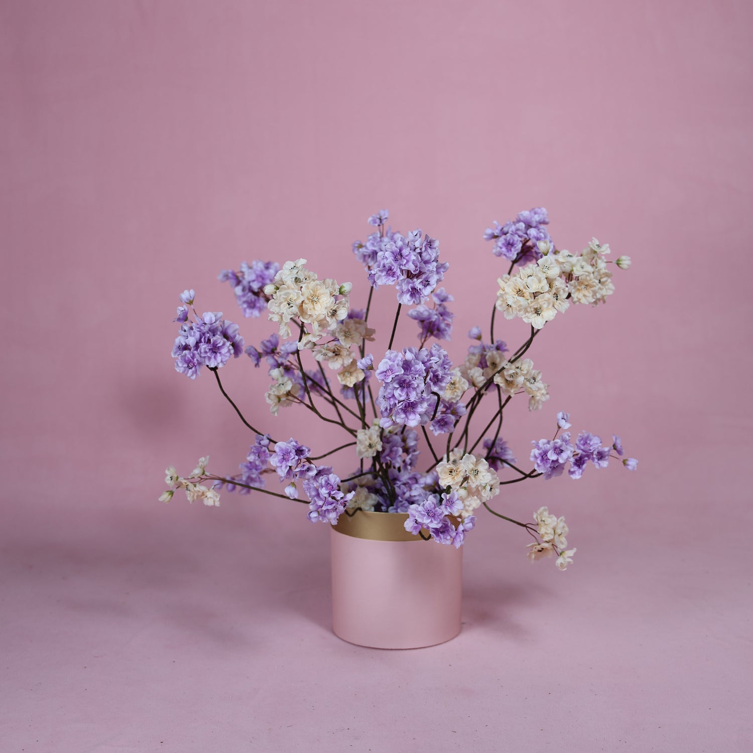 ZIjden Paars en Beige Mini Bloesemboom Inclusief Hoedendoos