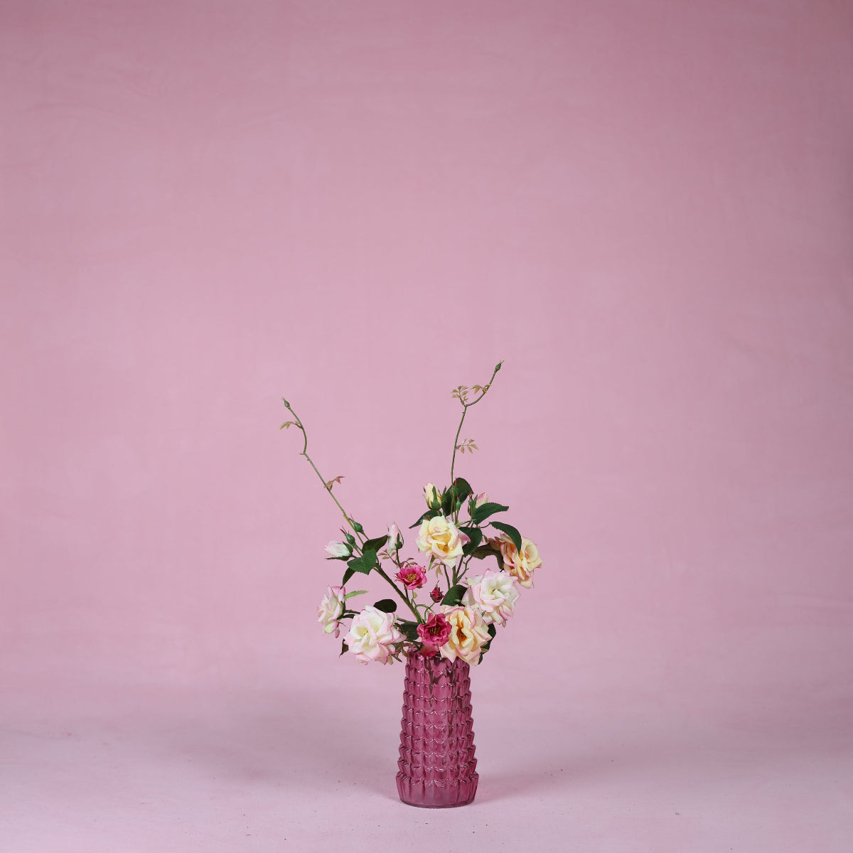 bloemen valentijn voor haar stijlvol roze boeket